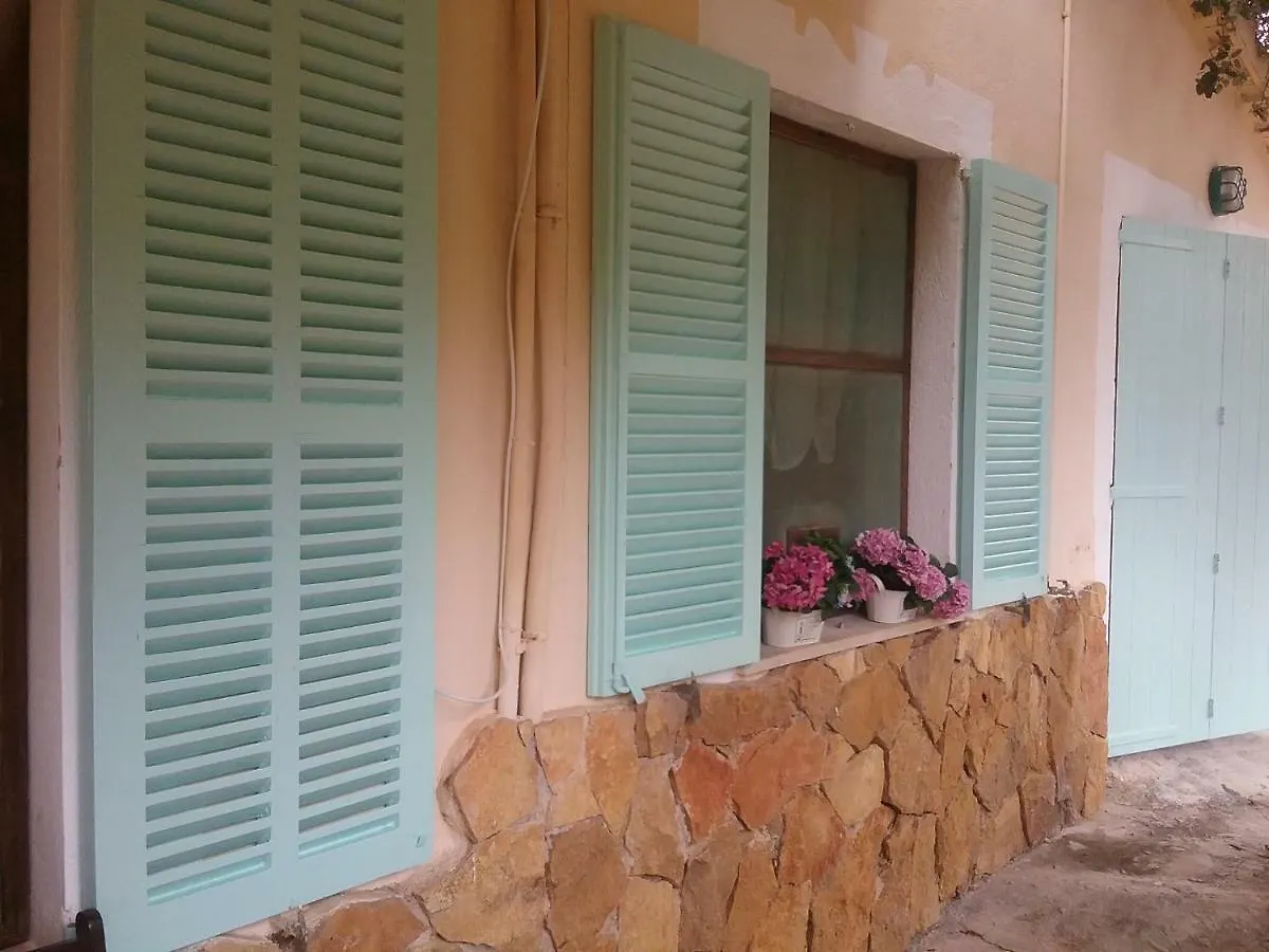 Ses Alzines Apartamento Integrado En Casa Rural Habitada Llucmajor  Spain